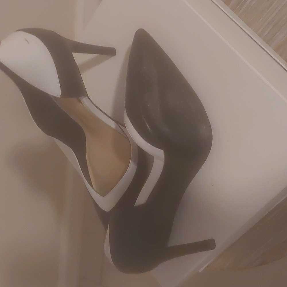 High heels - Picture 4 of 5
